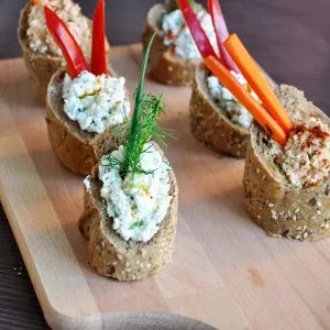 easy Cream Cheese Dip Baguette Cups