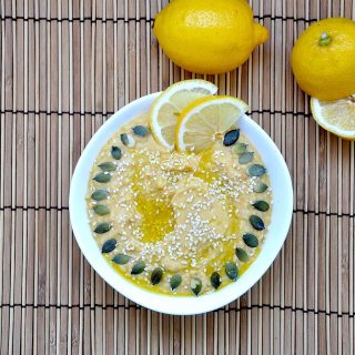 Light Lemon Hummus without Tahini