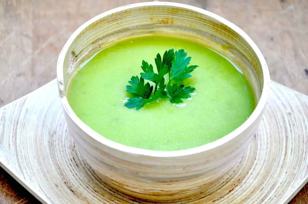 creamy green pea soup 