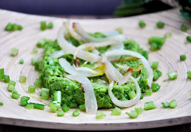 Green Peas Pate with Garlic and Onion