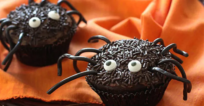 Spooky Spider Cupcakes Halloween Desserts Recipes