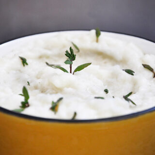 Risotto cu parmezan si conopida usturoi cimbru Creamy Cauliflower Risotto with Garlic Thyme and Parmesan rice recipe