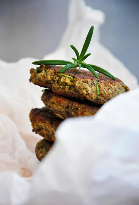 mushroom patties with Herbs recipe