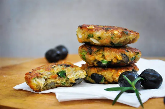 Lentil Patties with Olives and Herbs bite