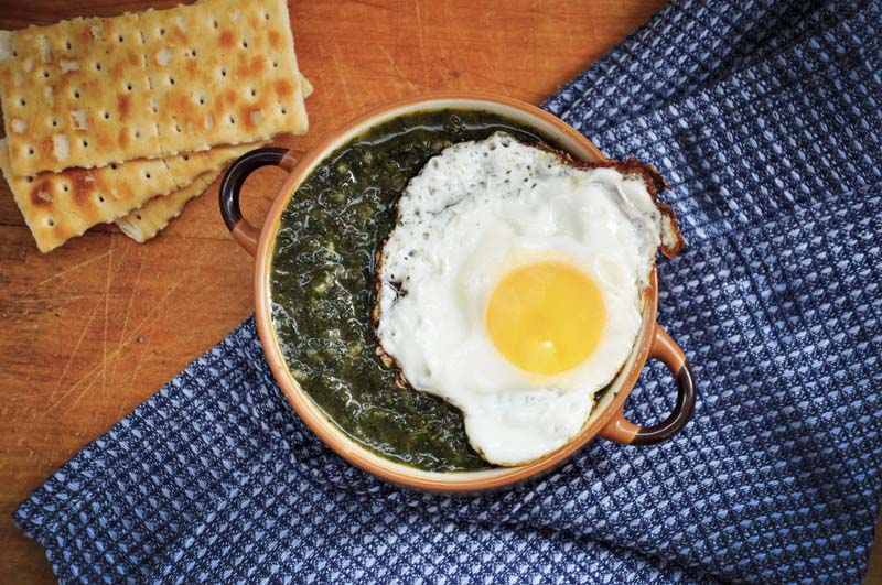 Piure de spanac cu orez Spinach puree with rice recipe vegetarian vegan egg