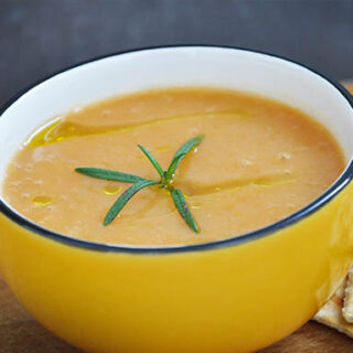 Supa crema de morcovi, cartofi si ghimbir reteta Creamy Carrot, Ginger, Potato Soup