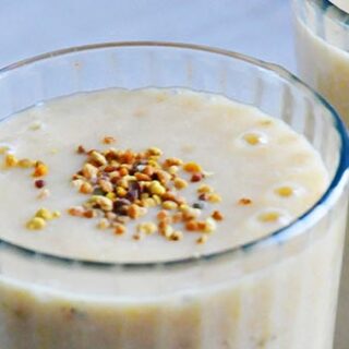 Banana and Apricot Smoothie Smoothie cu Banane si Caise raw vegan