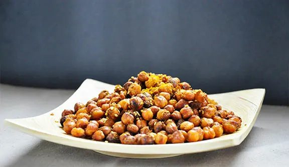 Spicy Oven-Roasted Chickpeas Snack Spicy Vegan Recipes