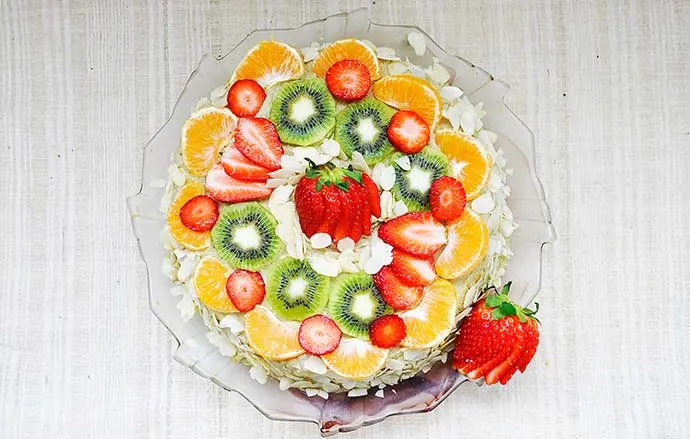 Gluten-Free Vanilla Cake with Fruits Banana-Cashew Cream recipe