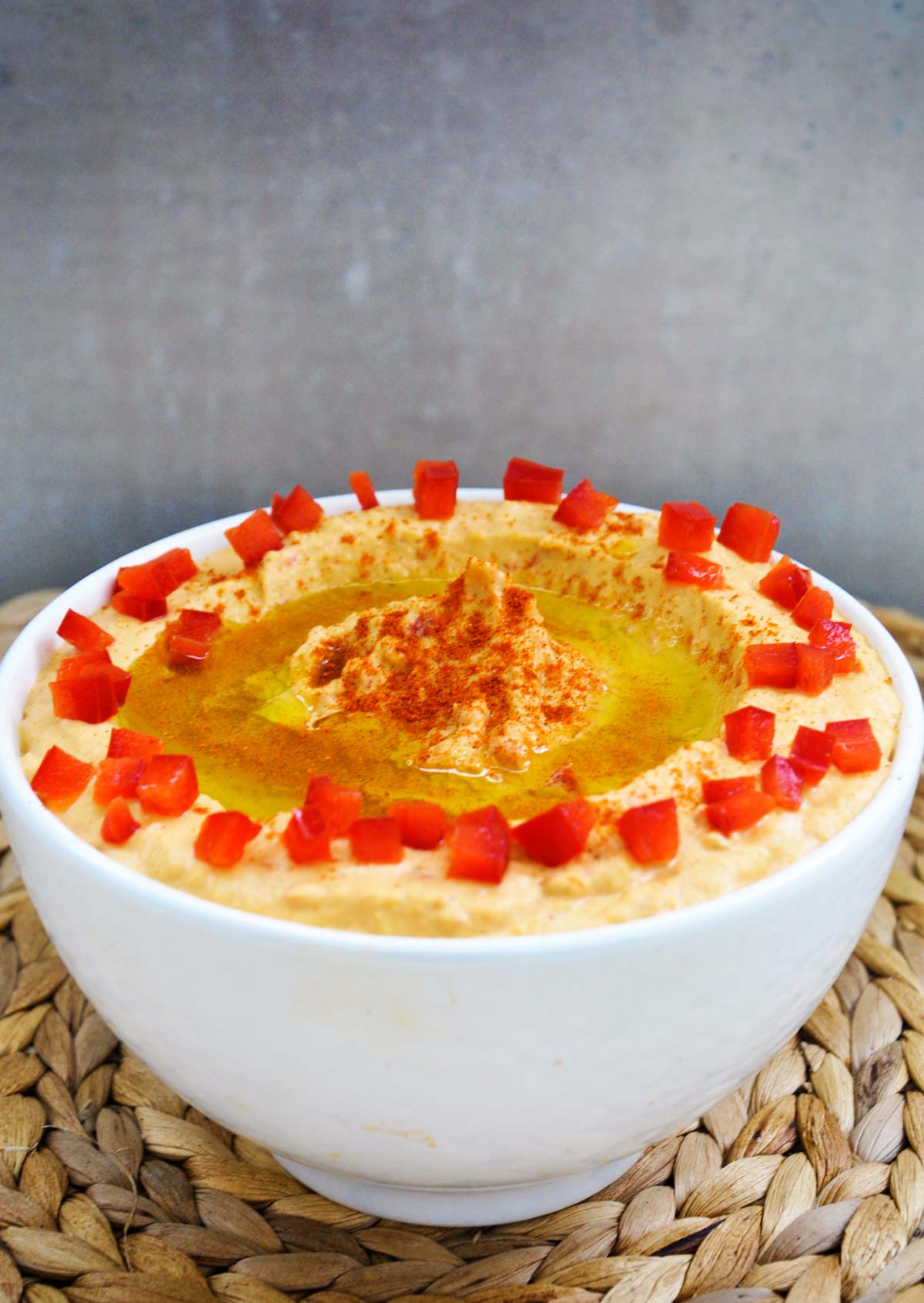 easy roasted red pepper hummus