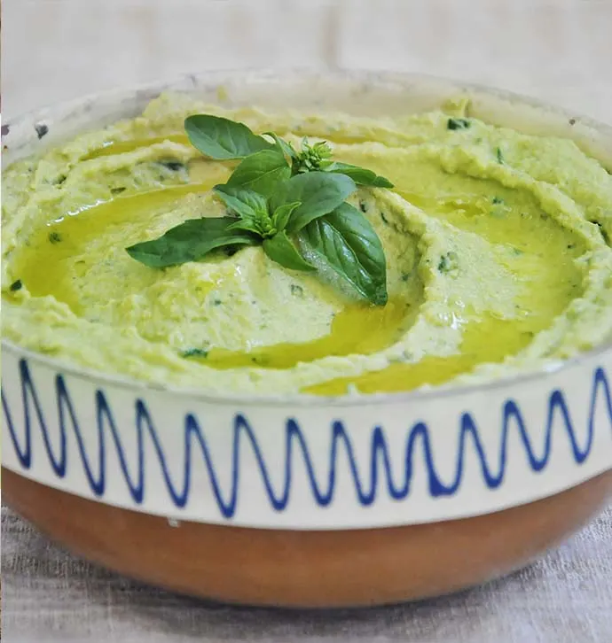 Basil Pesto Hummus vegan recipe