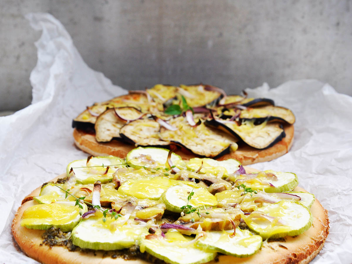 gluten-free vegan pizzas with zucchini