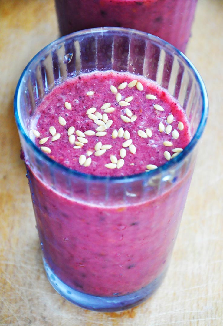 Fiber-Rich Raspberry Smoothie Golden Flax Seeds Smoothie de zmeura cu seminte in