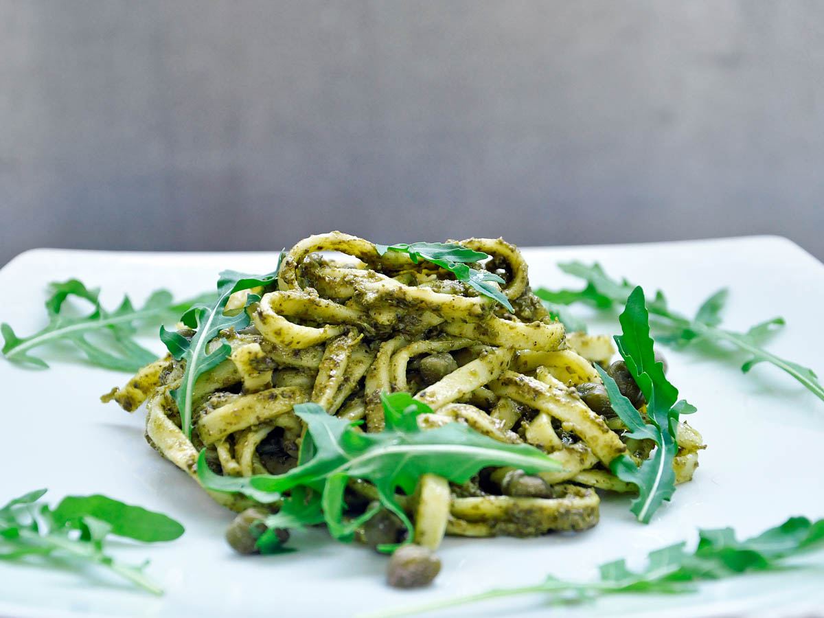 Pasta with Arugula Pesto Capers vegan