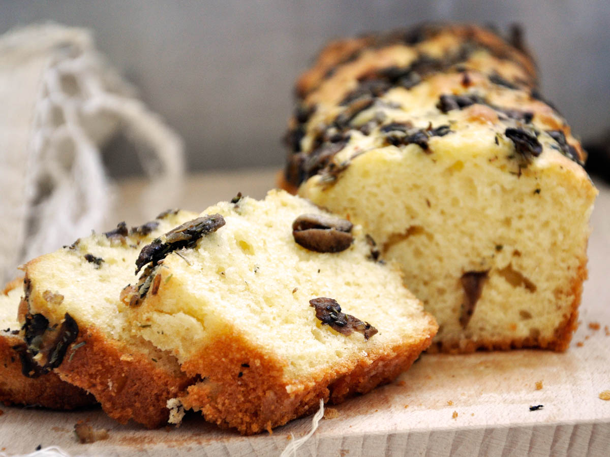 Gluten-Free Mushroom Bread with wine