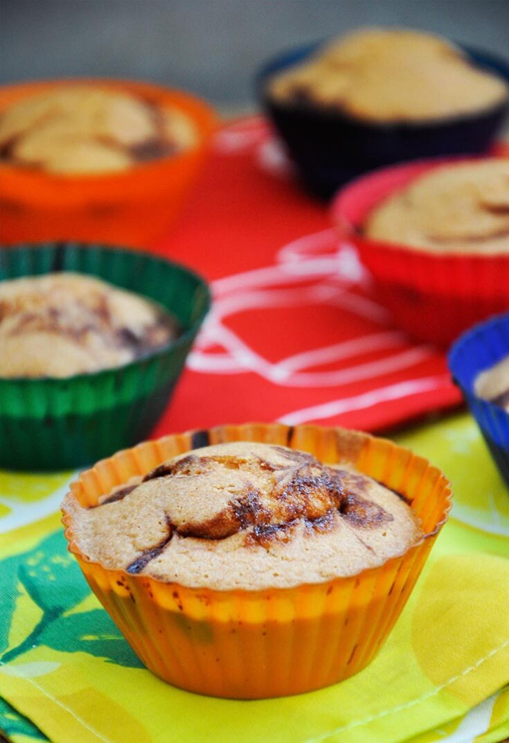 Gluten-Free Muffins with Banana Chocolate Cream Briose fara gluten cu crema de ciocolata si banane