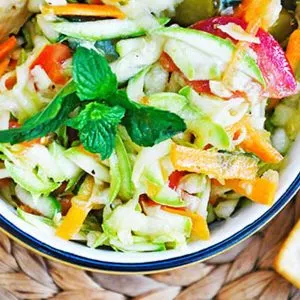 Zucchini Salad with Mint Pickles Salata de dovlecel cu menta castraveciori vegan