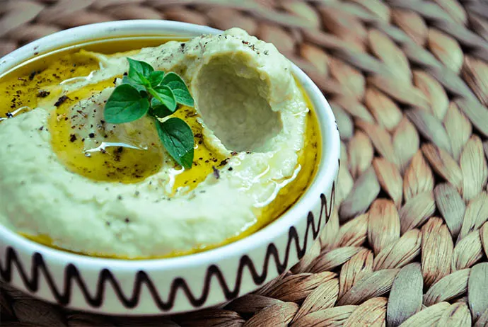 Humus Cu Avocado Gourmandelle Blog Vegetarian