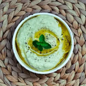 Avocado hummus