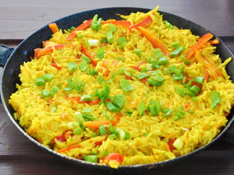 Curry Coconut Thai Rice with Peppers Orez Thailandez in Sos de Curry si Lapte de Cocos