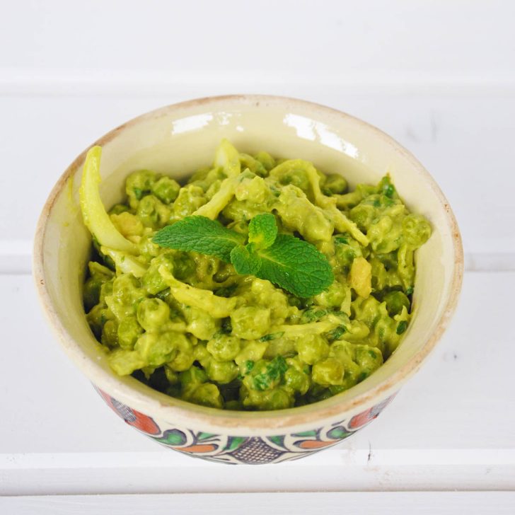 Green Peas Salad with Avocado Mayo Mint Salata de mazare verde cu maioneza avocado menta