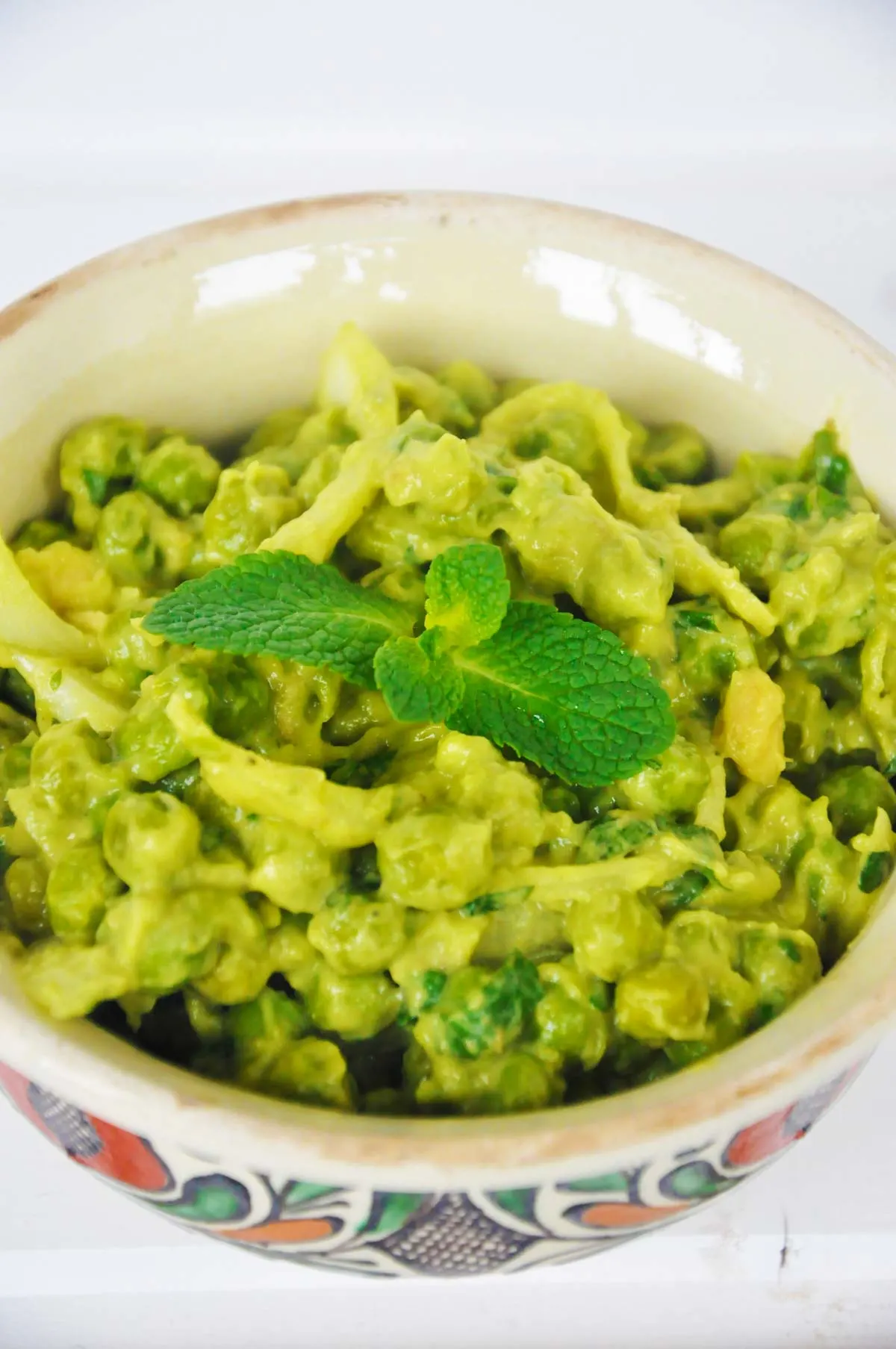 Green Peas Salad with Avocado Mayo Mint Salata de mazare verde maioneza avocado menta