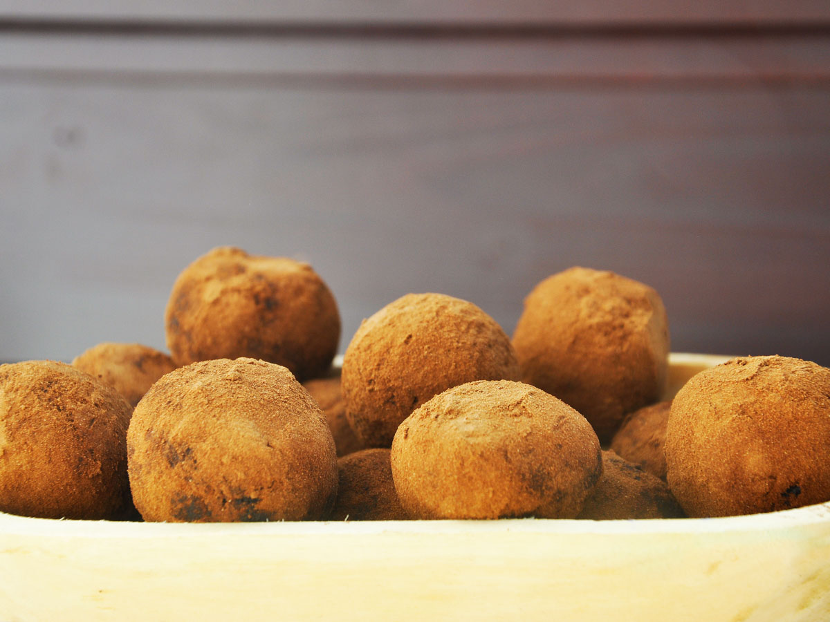 creamy raw chocolate truffles with avocado