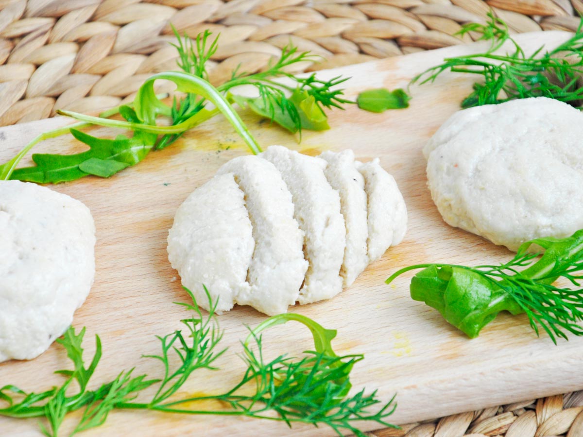 vegan mozzarella cheese