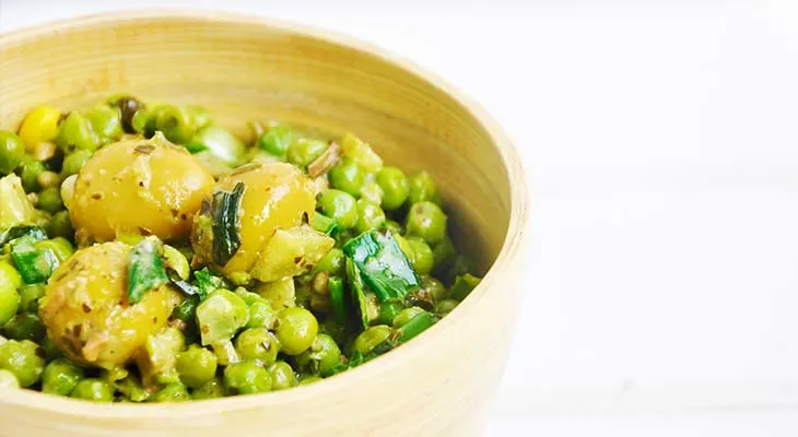 Green Pea and Olives Salad Salata cu mazare verde masline
