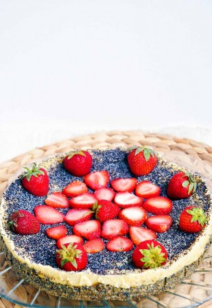 No Bake Poppy Seed Cheesecake with Strawberries
