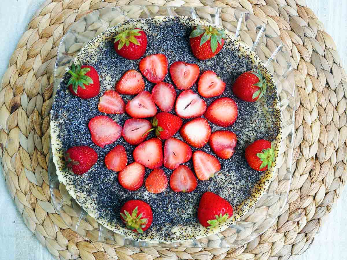 No Bake Vegan Poppy Seed Cheesecake