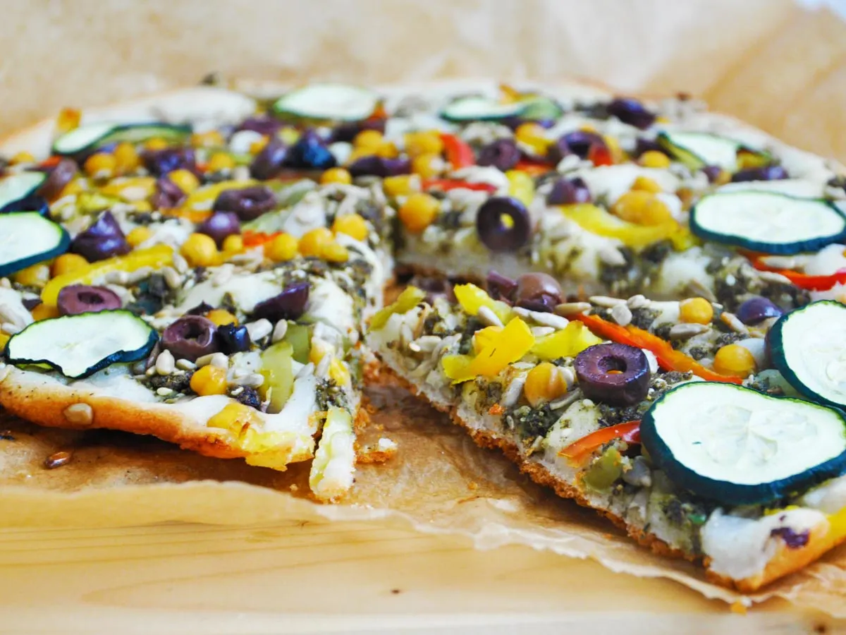 oriental gluten-free vegan pizza