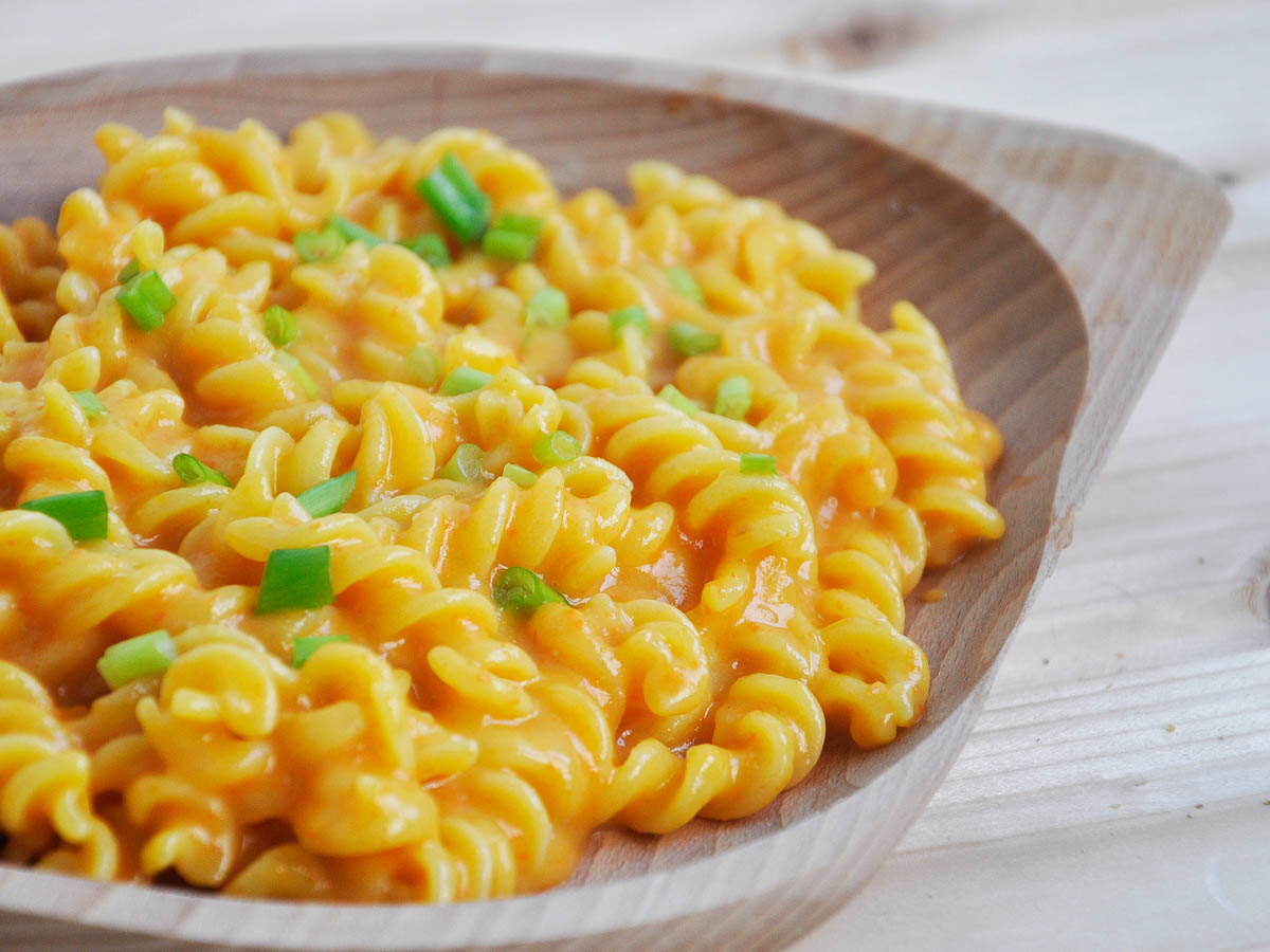 Vegan Nacho Cheese Pasta 