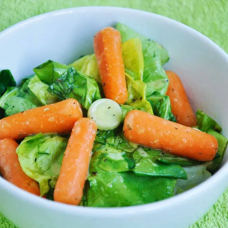 Baby Carrot Salad Recipe Salata cu morcovi baby