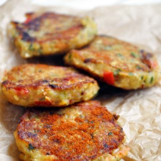 Spicy Asian Veggie Patties Chiftelute vegetariene asiatice reteta