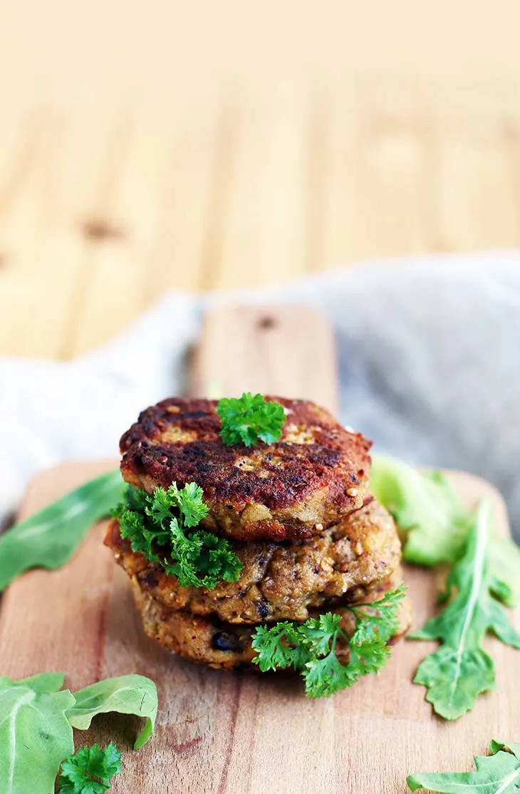 eggplant-fritters-with-mushrooms-vegan-recipe-chiftele-de-vinete-cu-ciuperci