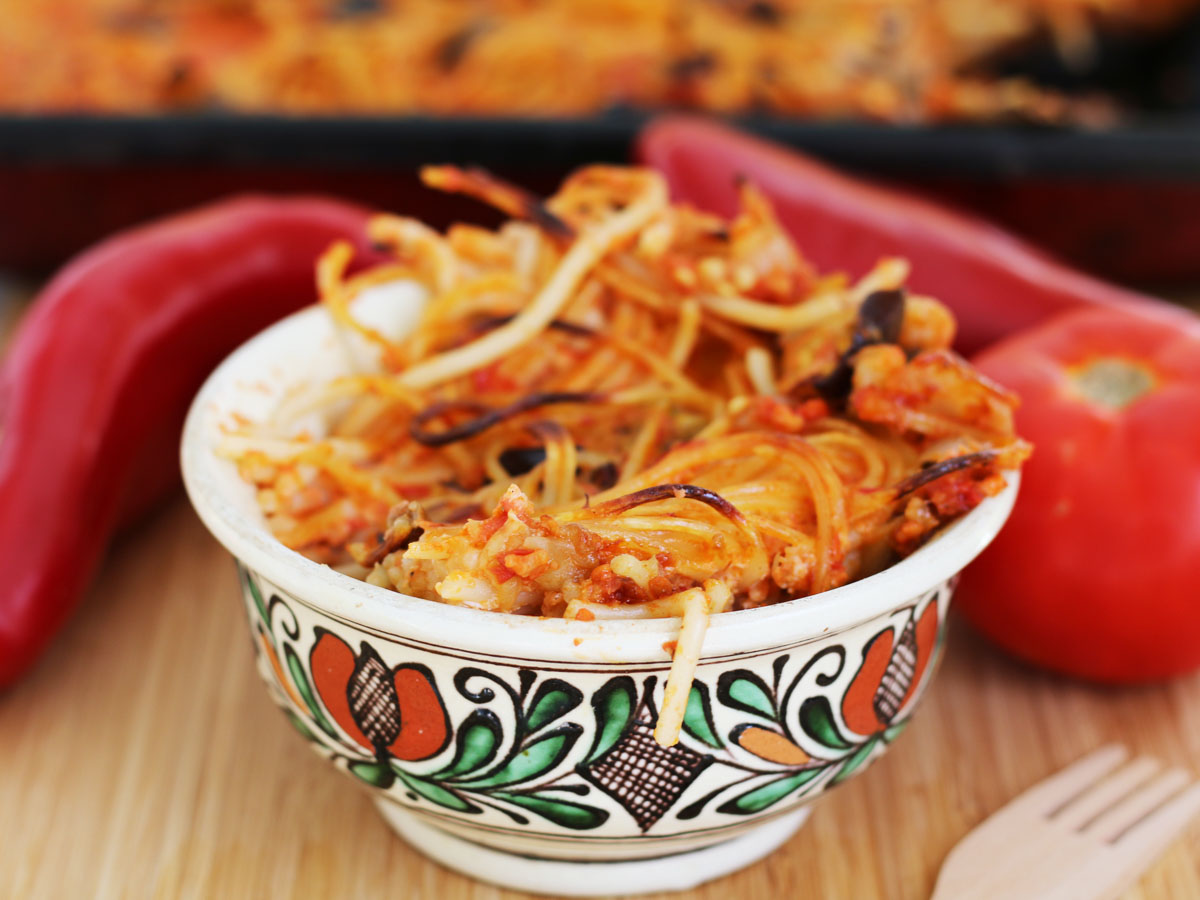 Tomato Pasta Bake Vegan