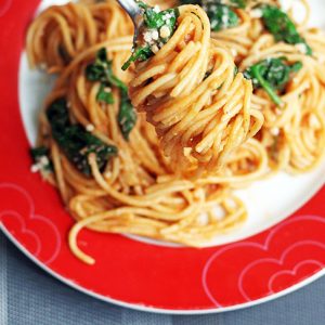 One Pot Italian Pasta Spaghete cu Spanac si Rosii recipe