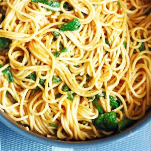 One-Pot Italian Pasta Spaghete cu Spanac si Rosii vegetarian