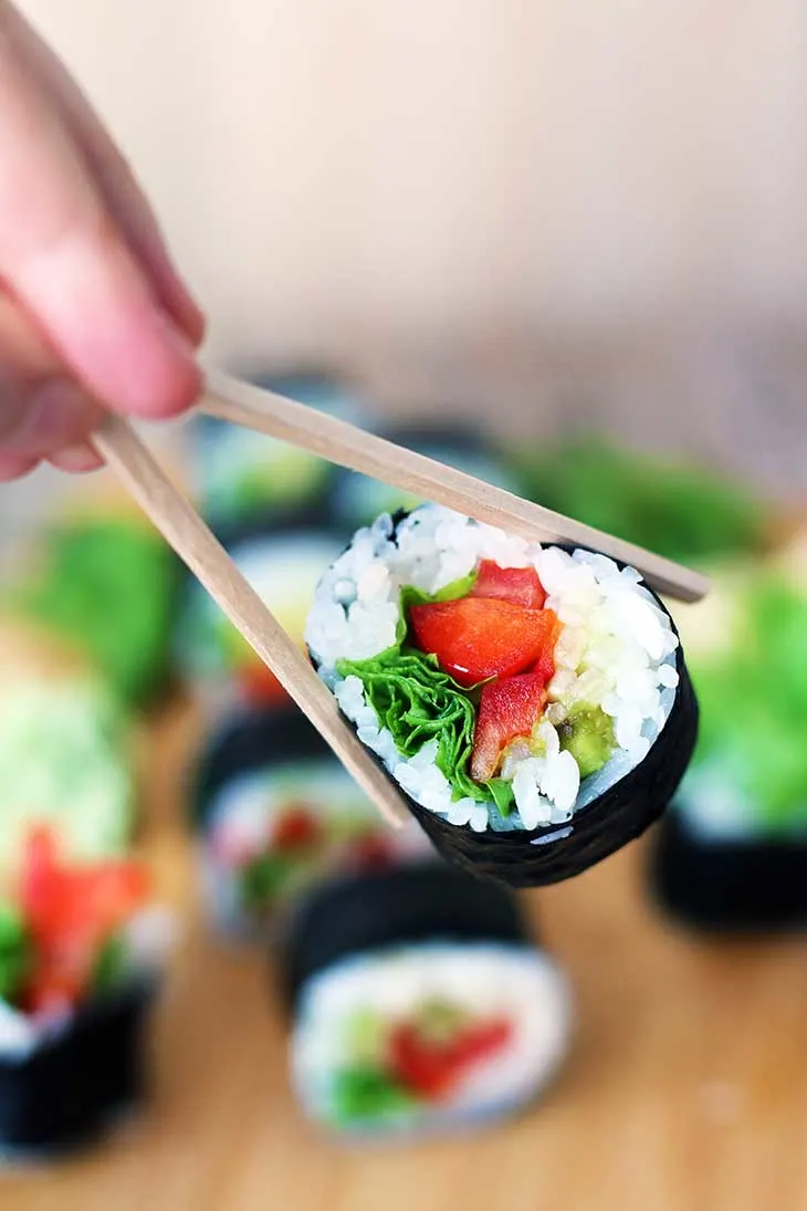 how to make easy vegan sushi rolls 