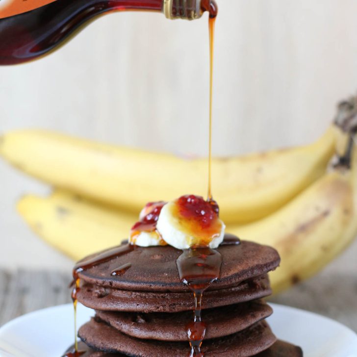 vegan banana pancakes with syrup