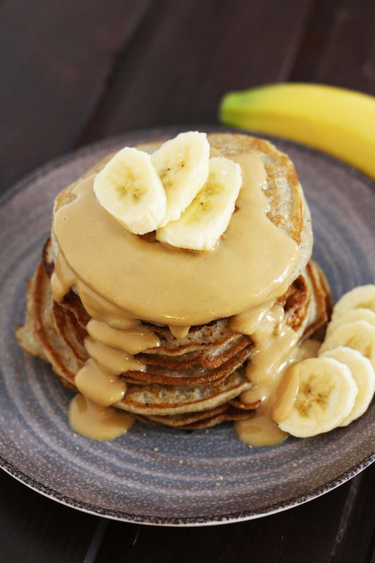 vegan peanut butter pancakes clatite cu unt de arahide banane