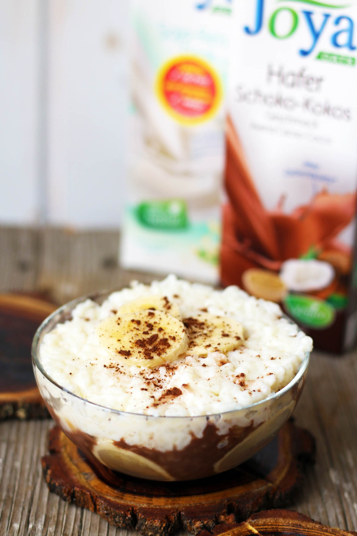 vegan rice pudding with cacao