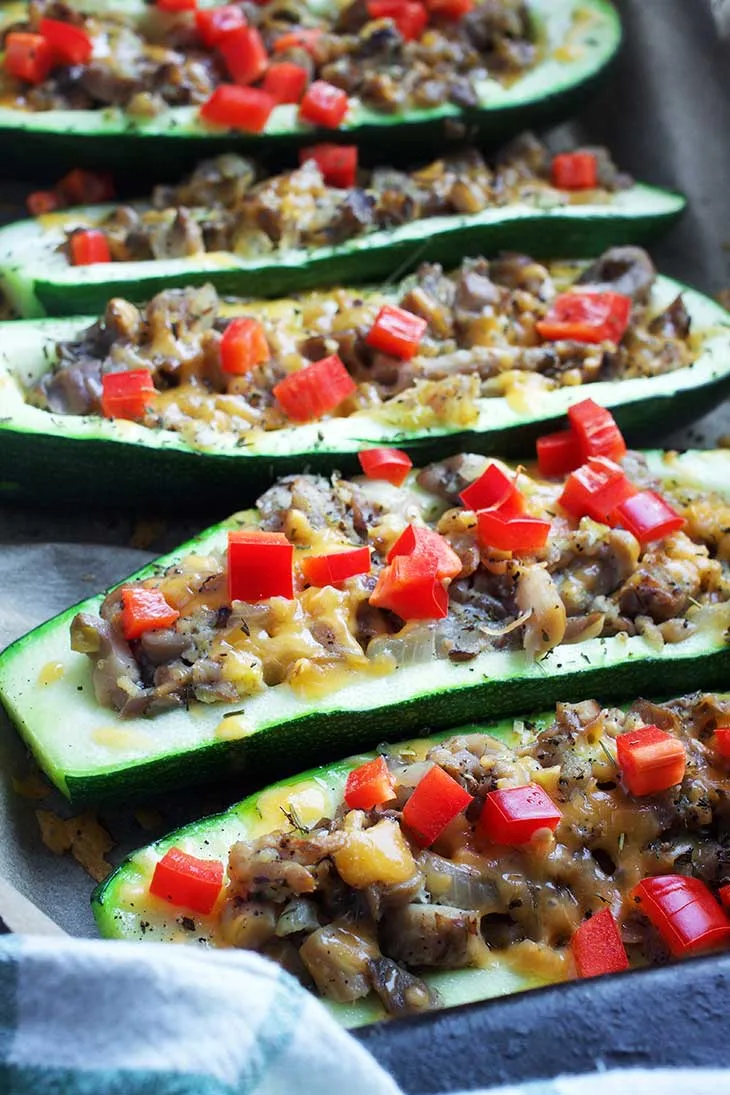 Zucchini boats with mushroom stuffing dovlecei la cuptor cu ciuperci reteta