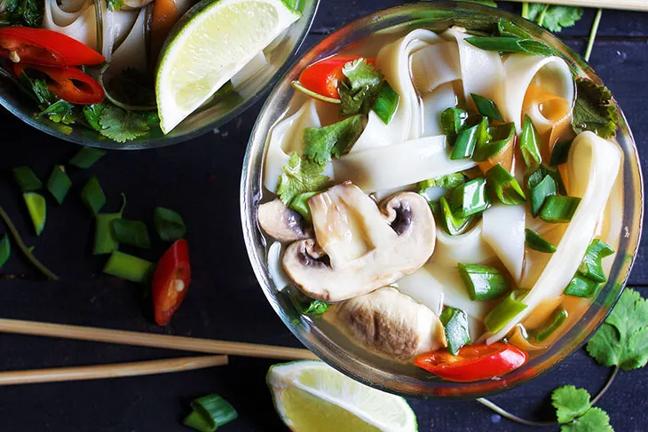 vegan pho asian chinese noodle soup 
