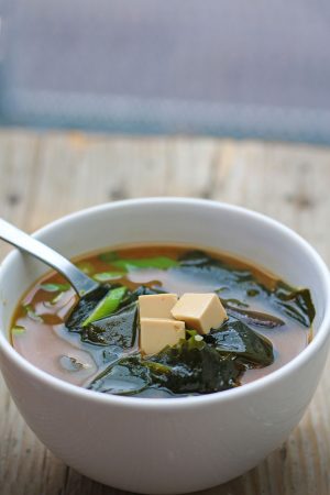 Vegan Miso Soup (Easy Step by Step Recipe)