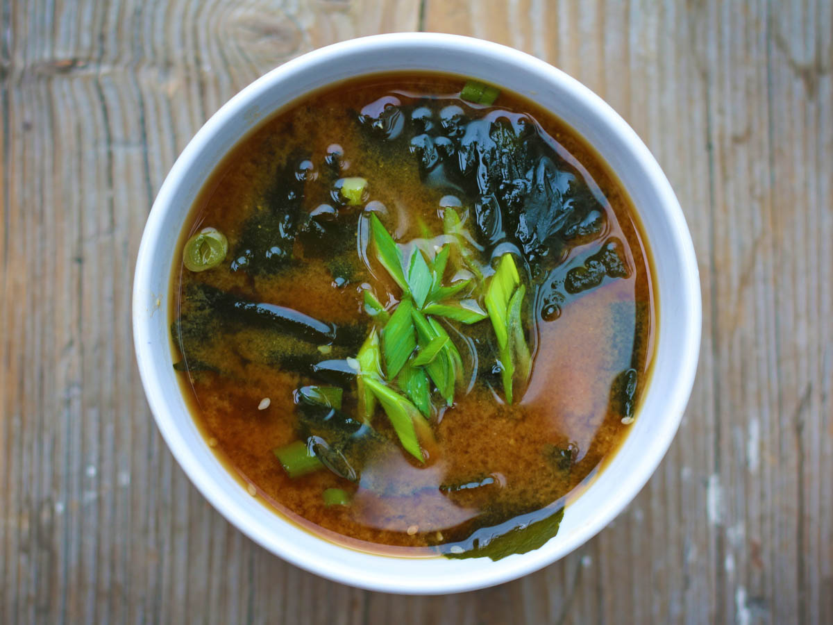 easy vegan miso soup