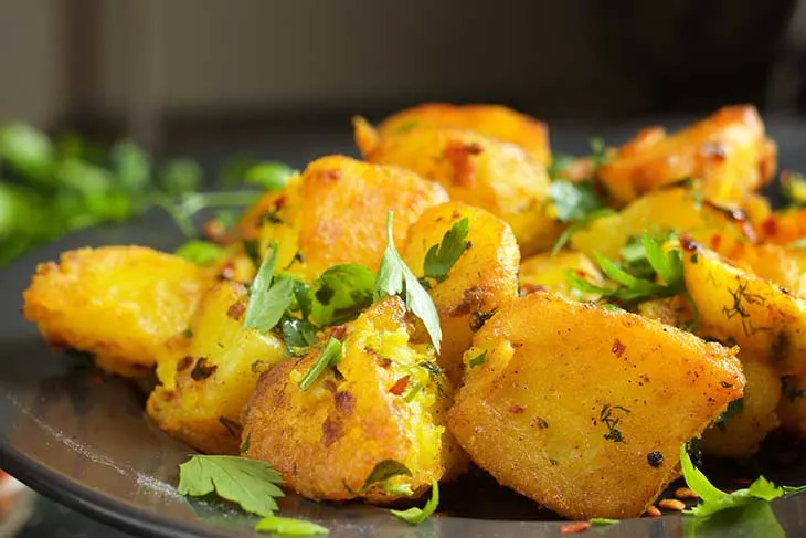 Batata Harra Spicy Roasted Potatoes vegan recipe 