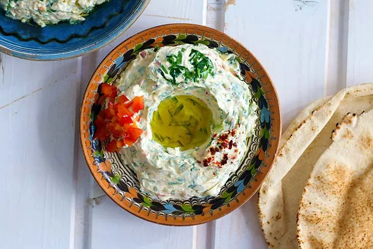 Hummus Beiruti