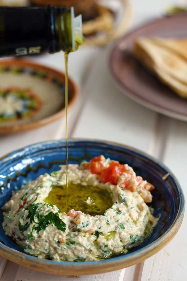 Baba Ganoush (Middle Eastern Roasted Eggplant Spread)